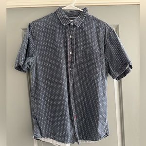 Men’s large button down short sleeve